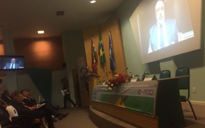 Senador Paim faz mini-palestra para Auditores da Receita em Simpósio